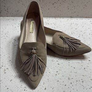 Louise et Cie Abrianna Tassel flats SZ‎ 6.5M women’s taupe/mushroom neutral lux